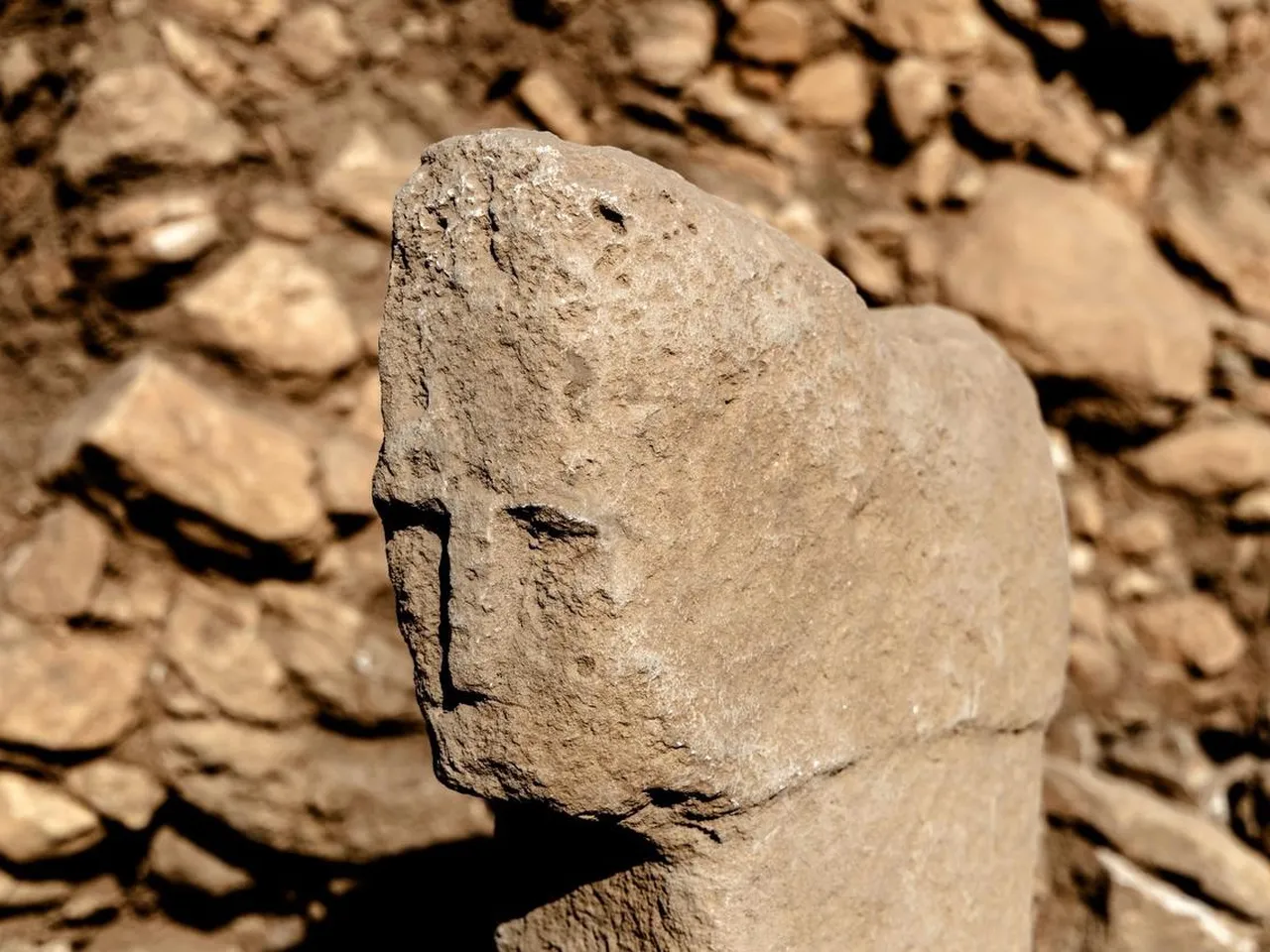 A Human Face Was Carved Into This Stone Pillar in Turkey 11,000 ...